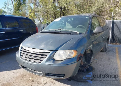 2007 Chrysler Town & Country Lx from USA, damaged, VIN 2A4GP44R87R167792